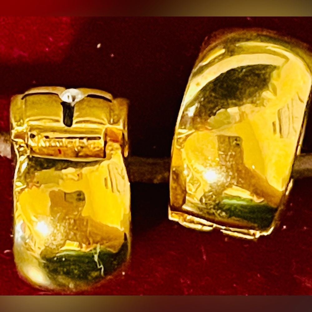 Gold and Clear Rhinestones Magnetic Ear Hugger Clip On Earrings - Picture 7 of 9